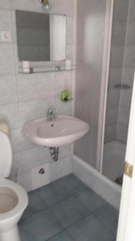Szaloky Apartmanhaz Gyenesdiás Екстериор снимка