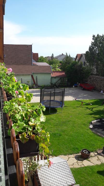 Szaloky Apartmanhaz Gyenesdiás Екстериор снимка