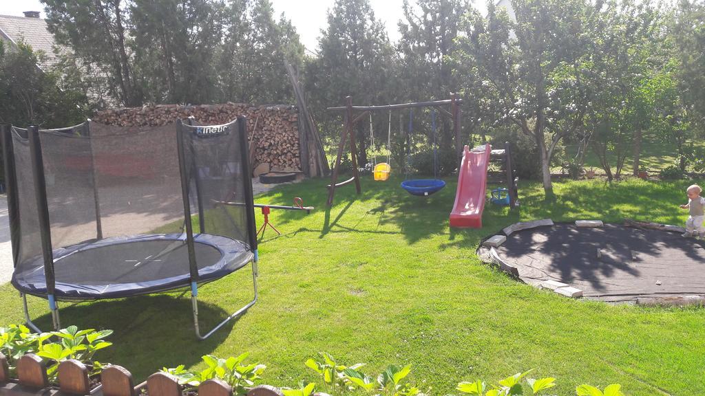 Szaloky Apartmanhaz Gyenesdiás Екстериор снимка