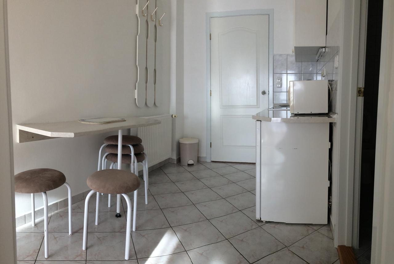 Szaloky Apartmanhaz Gyenesdiás Екстериор снимка