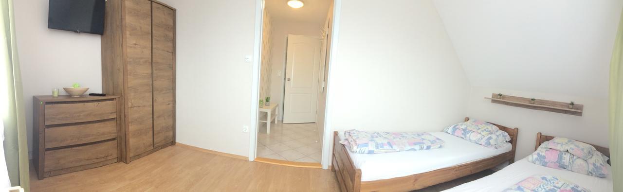 Szaloky Apartmanhaz Gyenesdiás Екстериор снимка