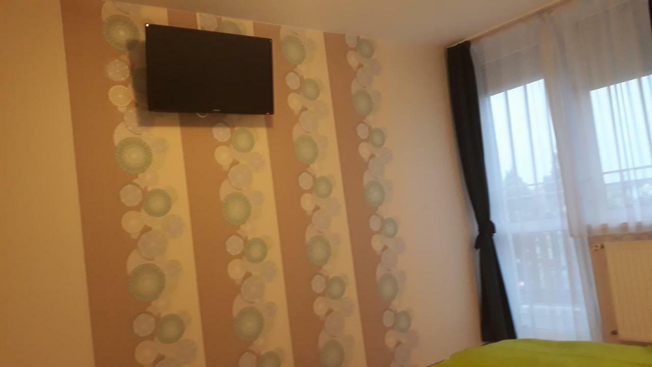 Szaloky Apartmanhaz Gyenesdiás Екстериор снимка